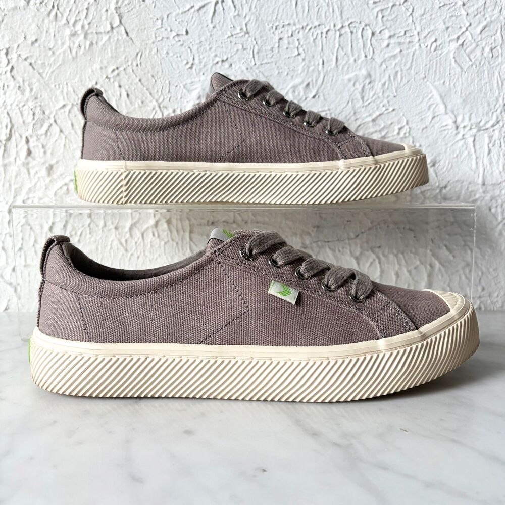 Cariuma OCA Low Women's 8 Canvas Sneakers Mystic Gray Lace Up